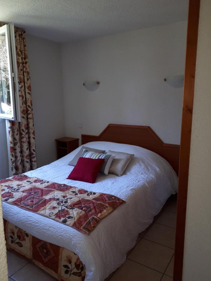 Logis Hotel Le Ceans Orpierre المظهر الخارجي الصورة