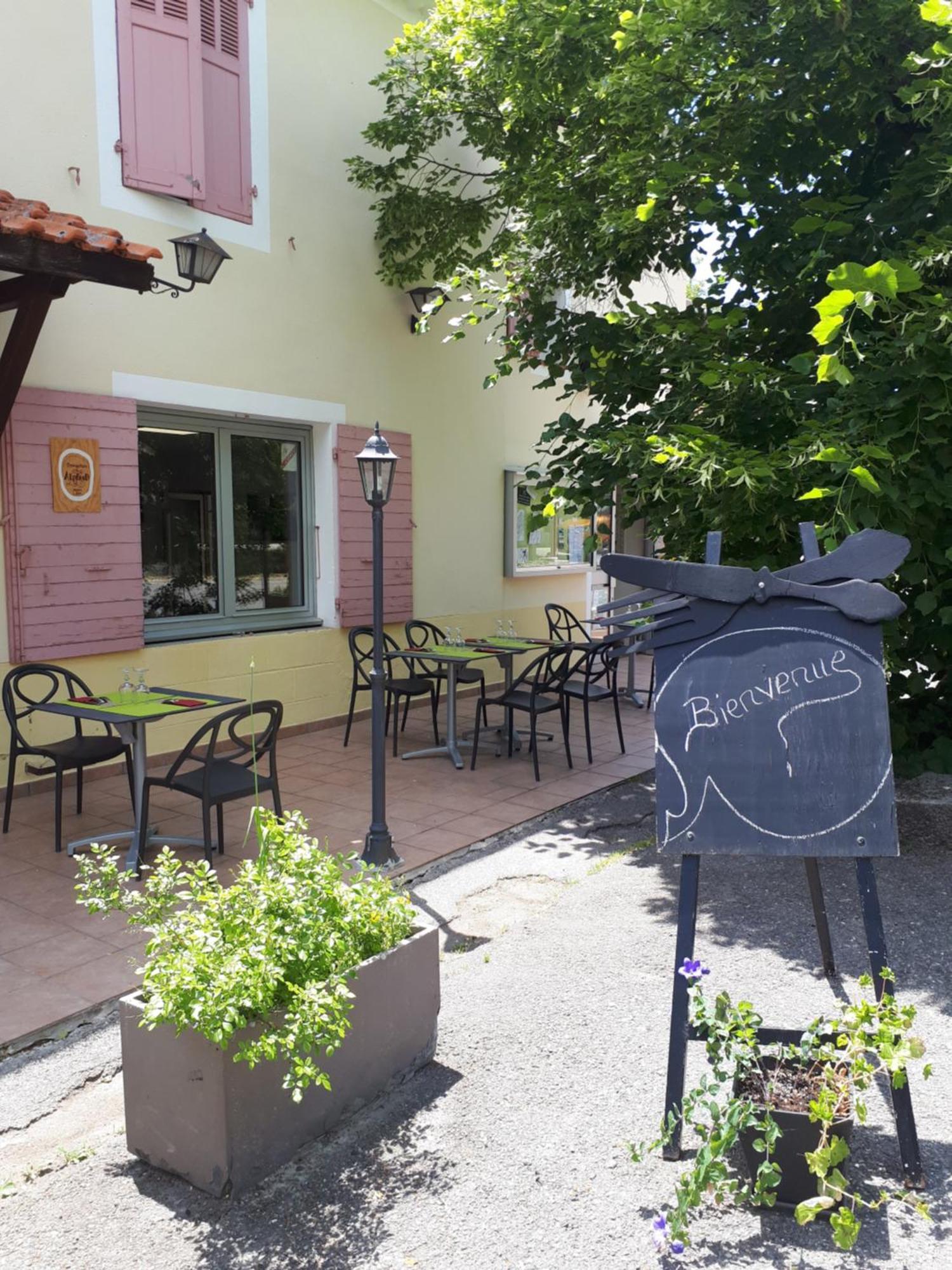Logis Hotel Le Ceans Orpierre المظهر الخارجي الصورة